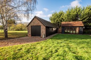 Photo 27- click for photo gallery